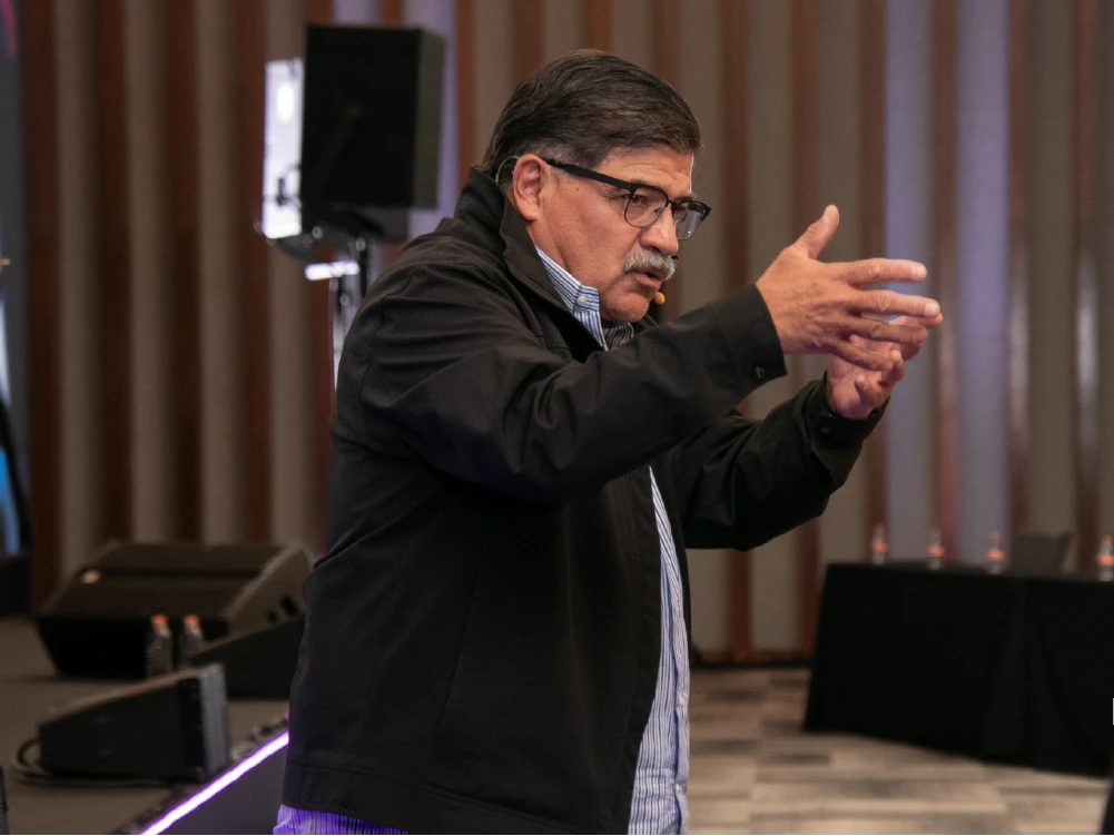 Alejandro Molina 01