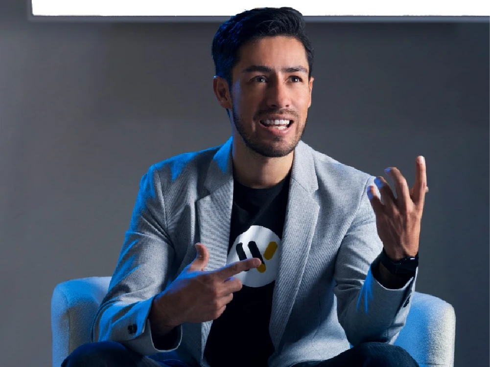 Sergio Nava 12.