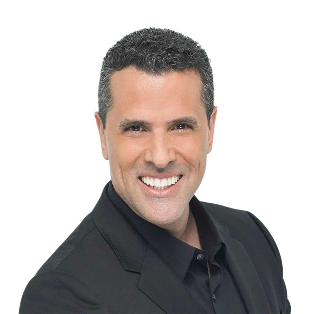 Lee más sobre el artículo Marco Antonio Regil