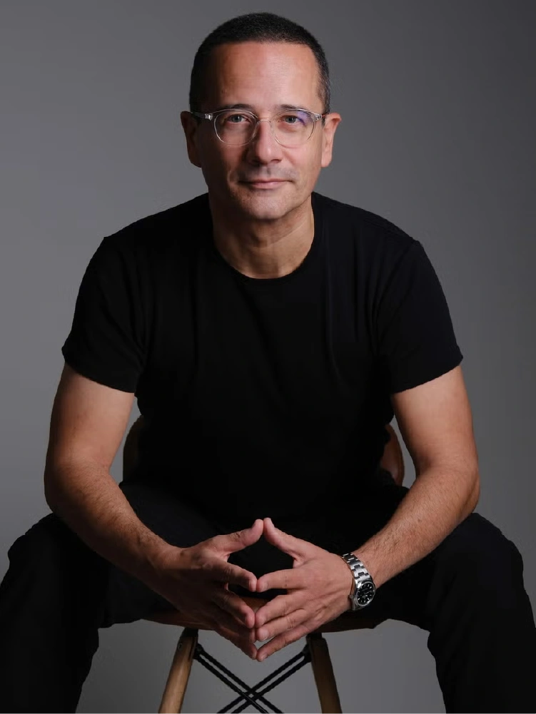 César Val-07