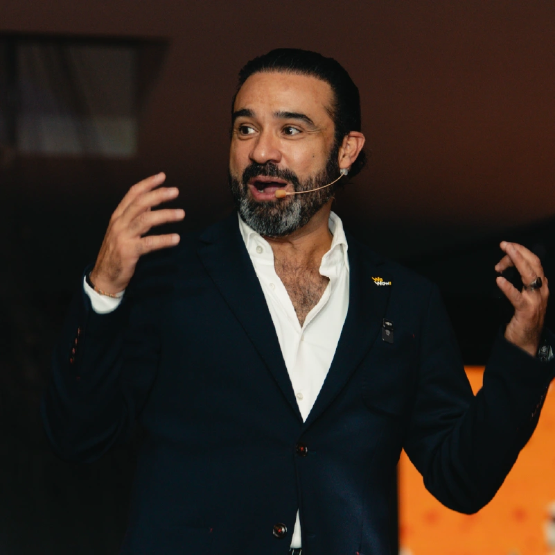 Jorge Rosas conferencista experto en negocios, miembro de THE SPEAKER